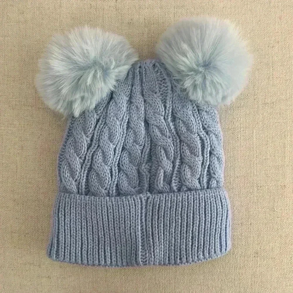 UGG double Pom pom beanie hat for baby/toddler - Picture 3 of 5